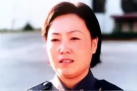 任长霞离世19周年：黑社会大佬猖狂闯警局挑衅，竟然被其一招制敌图片