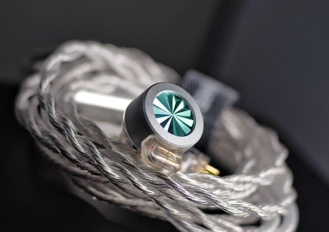 铄耳 D02 动圈入耳式耳机体验 - TDS REVIEW