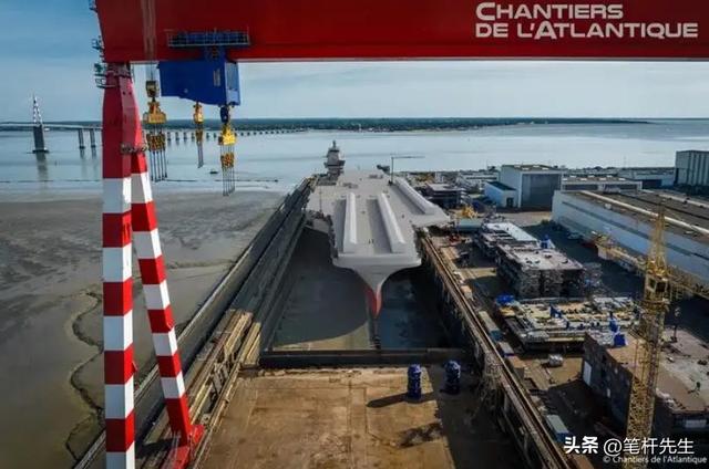 财政告急反对党施压，政治变数暗藏	，法国新核航母前路坎坷