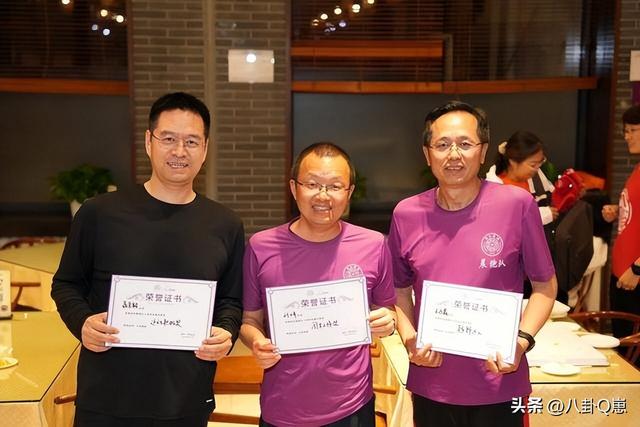 51岁清华晨跑队刘小平去世，坚持晨跑8年，去世细节曝光，太惋惜