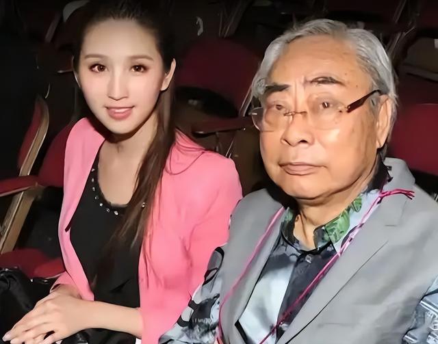 曾是体操女神，退役后与大51岁的干爹谈恋爱，如今何傲儿收获新生