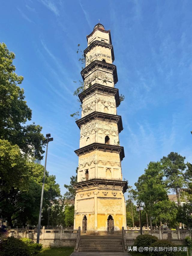 绍兴仓桥直街漫步，不要错过了邻近的城市广场