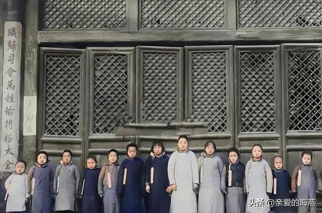 真实清朝王爷原来长这样！名妓果然是名妓，地主婆眼神一看就不善