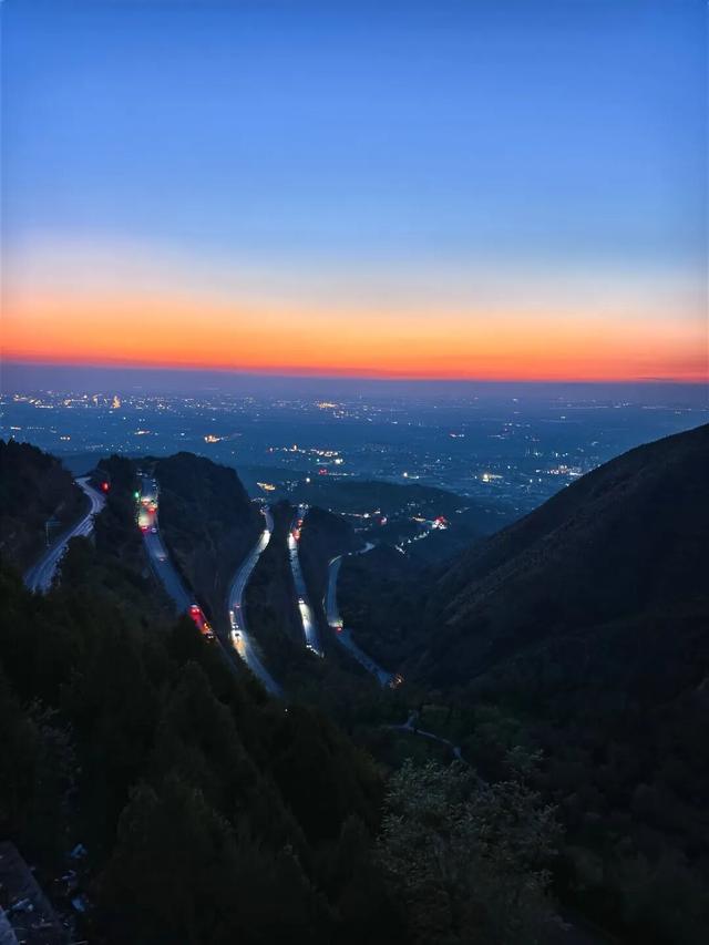 人人拎几箱坐火车！网友：错过等一年！