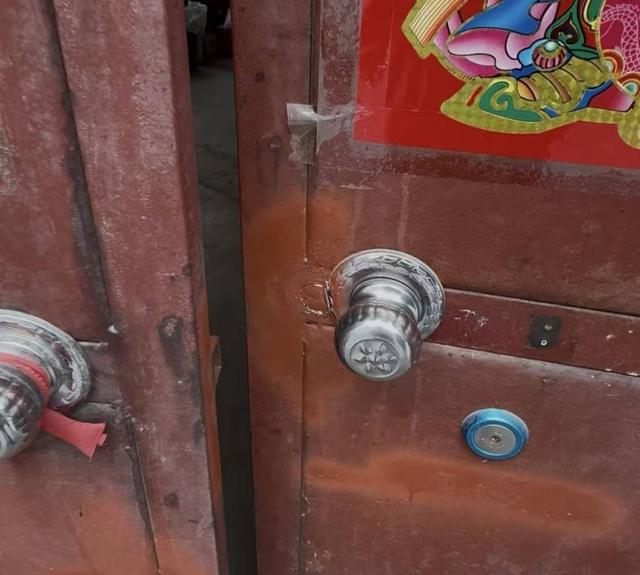 山西“狗咬人被摔死	”命案调查：纠纷如何升级，“反杀”是否防卫过度？