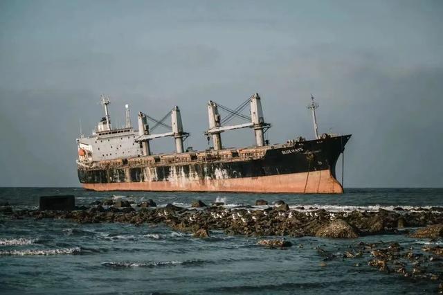 《中国国家地理》认证的“中国最美海岸”，荣成才是不容错过的山海明珠！