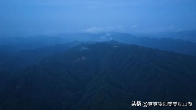 观山湖晨曦秘境 | 登九龙山顶 邂逅“小千岛湖”如画风光
