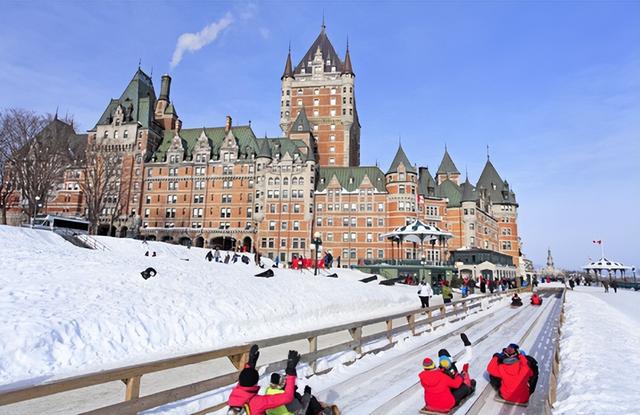 出入境游再迎热潮！中国恢复加拿大跟团游，欧洲多国免签延长