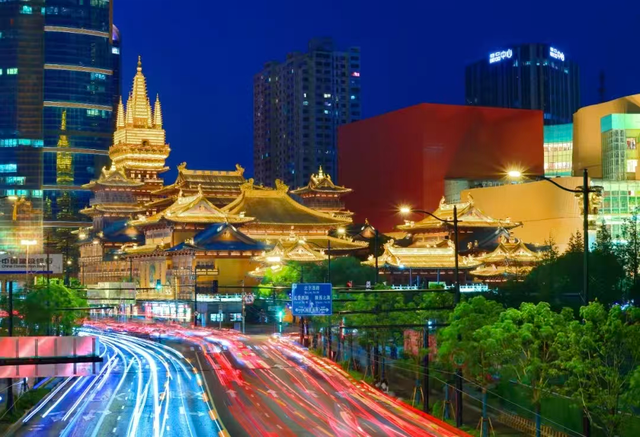 周五宠粉日｜动不“冻”就走！收藏这份《时尚空间运动漫游指南》，还有运动好礼等你来！