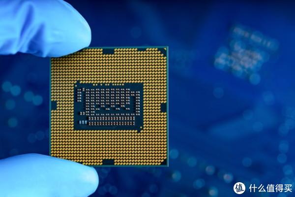 华为Mate80价格大分裂！标准版直降千元，Pro却要加价抢？