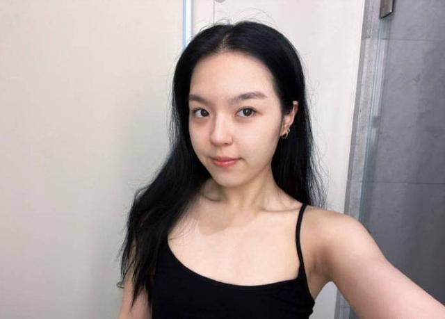 李咏也没想到，自己离世8年后，23岁的女儿就走上一条“不归路”