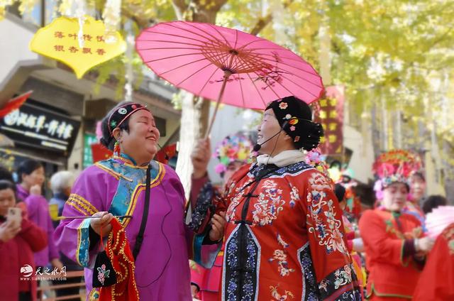 【图看黄金大道】金色长廊映秦州，天水“黄金大道”引客来！