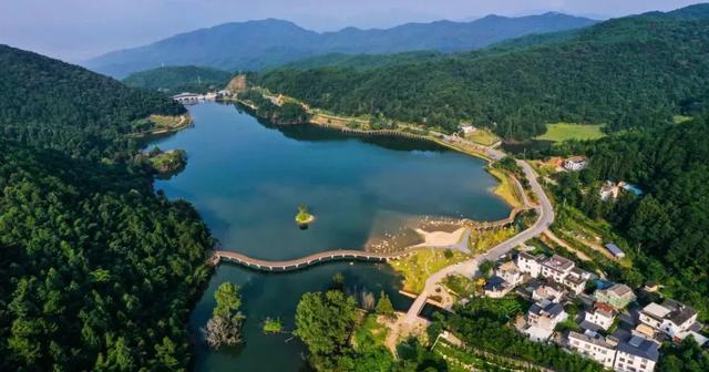 光影丨是藏于闽西的25℃翡翠秘境