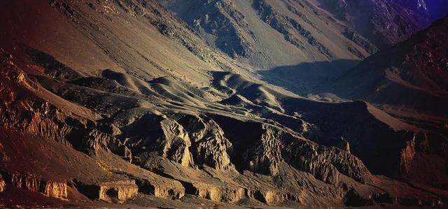 中俄贸易按下加速键，百亿大单突围西方围堵，煤炭市场格局大变