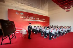 怎样和初中生聊理想谈未来？徐汇区结合社会实践打造“可亲可爱”思政课堂图片