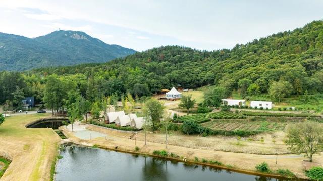 木兰药谷：在隐秘山谷间，过与百草同居的日子