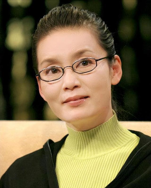 演技再好长得凶也白搭！一脸“凶相”的5位女演员，可惜了好演技
