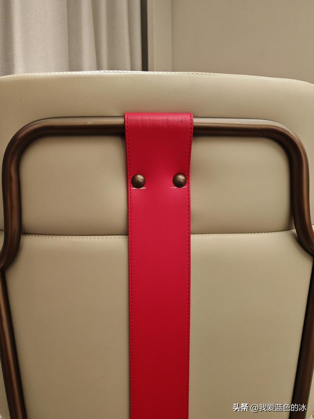 在广州入住这家酒店寻找“RED”，想起了大家来找茬游戏