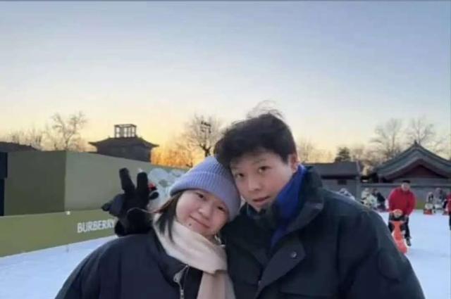 全红婵归队了，变化真大，身高快1米7了吧，留了长发，气场强大！