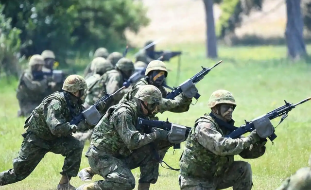 48小时内，中日两次激烈交锋，钓鱼岛已增兵	，高市早苗遭明牌警告