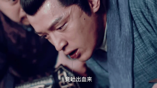 胡歌上海买房被偶遇，头顶秃了一大片，老婆黄曦宁陪同，长相普通