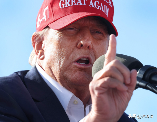 不到48小时，特朗普身体传噩耗，34国军方高官集合，对英紧急改口