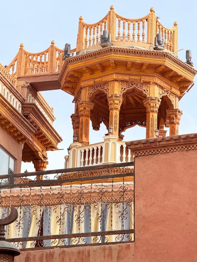 我爱旅游，去了趟喀什，不说假话，这里的景色和我们那还真不一样