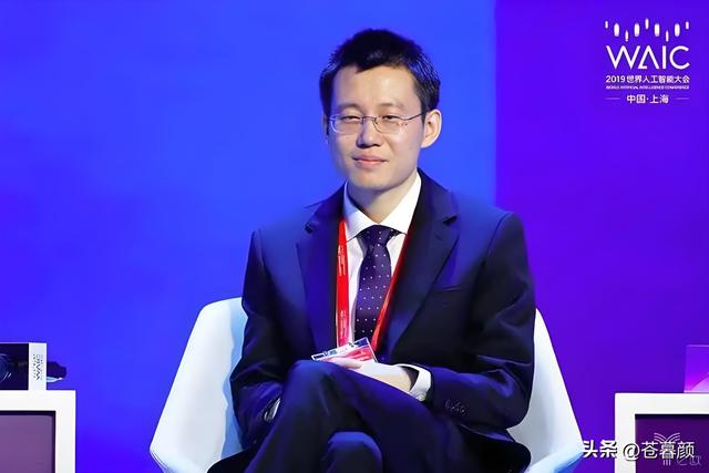 美国白断供了？江西两兄弟突破芯片封锁，联手打造中国AI“心脏”