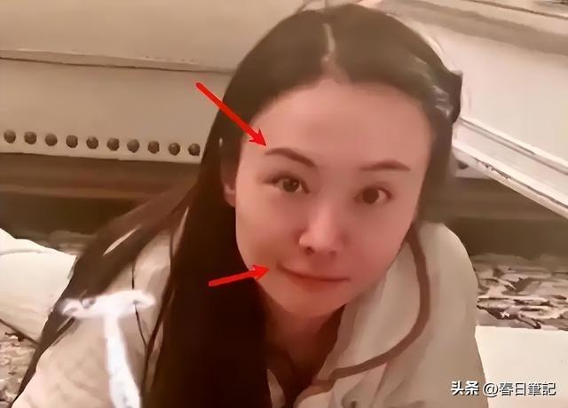 35岁郑爽近照曝光！形象管理失败，彻底成了素人	，在美日子舒坦了