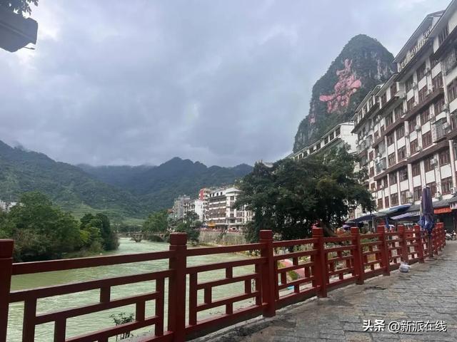 探访巴马长寿村百岁老人：经历过至亲离别，但他“看得淡”，“这里八十岁以上才算老人”