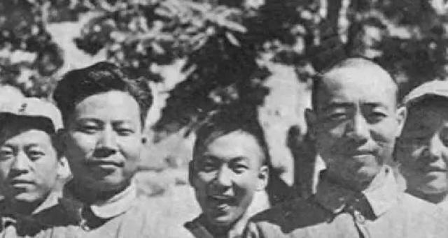 汪东兴保护毛主席30年，晚年懊悔：当年瞎了眼，让主席用这人