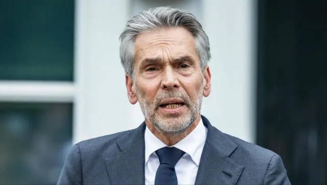 欠中企10亿！荷兰对华工厂断供，报应来了，荷兰首相要被赶下台了