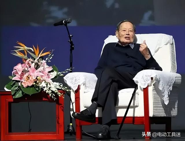 没有了杨振宁的反对，预算360亿元的CEPC要建了吗，盛宴已过？