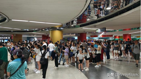 香港如何失去内地旅游市场？网友：不断挑战底线，凉凉是必然的！