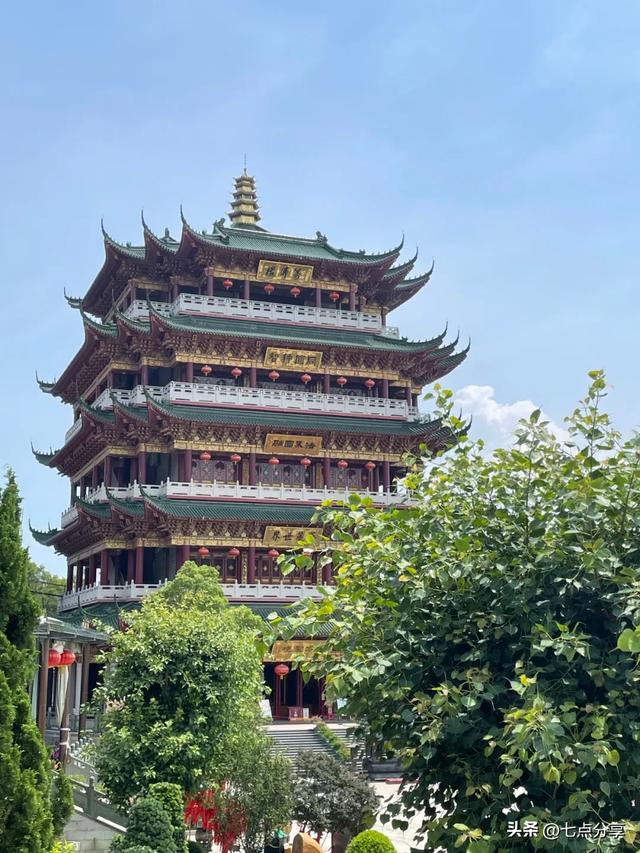 汕头一日游:杨枝寺+菩提禅寺+汕头市博物馆+小公园+广场轮渡
