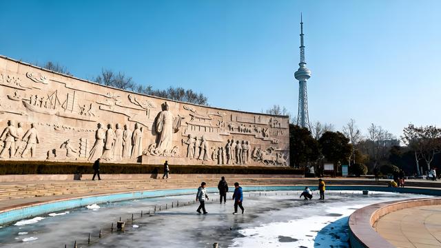 淮水凝寒浸古意 金英散馥入珠城 ——安徽蚌埠的初冬诗行