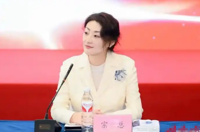 娃哈哈高层大洗牌！2人上桌，1人换桌	，1人下桌，宗馥莉位列其中