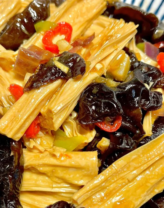 “血管清道夫”被发现！才3块1斤，清垃圾降血脂，中老年人要多吃