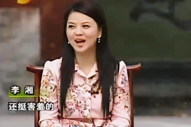 李湘不忍了！公开回应与释永信的真实关系，亲吻照真相终于大白