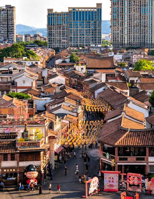 福建又一古城火了，人气不输泉州，免费开放，适合拍照打卡