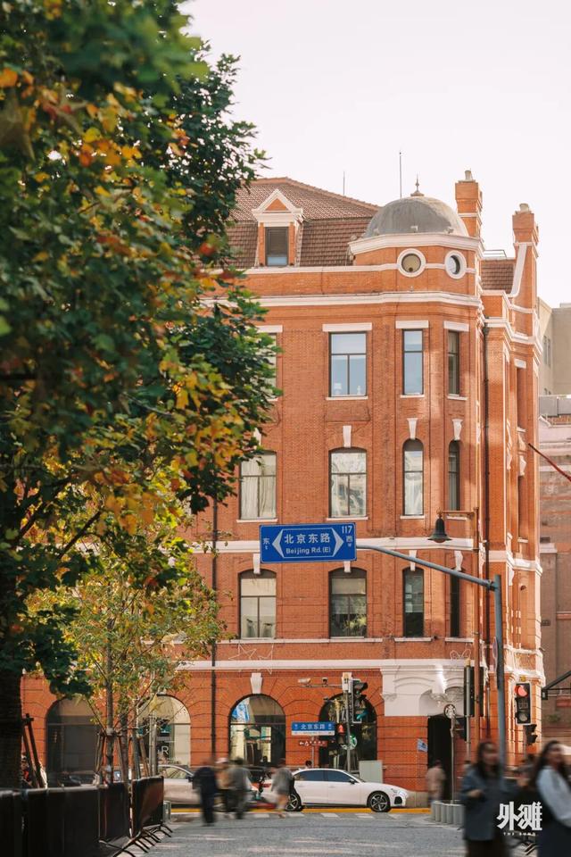 这里，是与世界同频的远见