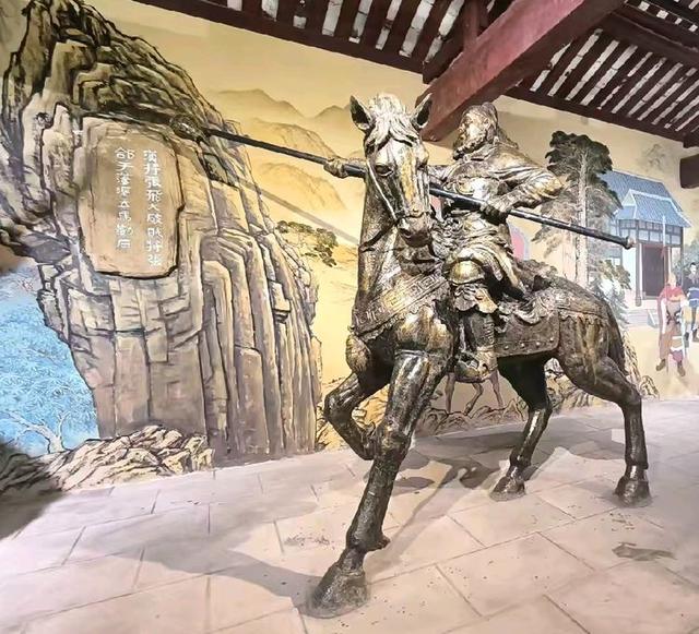 阆中古城里的张飞庙