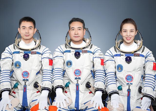牺牲太大了！中国首个出舱女宇航员谈太空之旅：落地后路都走不了