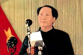 纪念伟人诞辰130周年:毛泽东向全世界宣告《中国人民站起来了》！图片