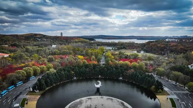 长春“醉”美赏秋攻略：循着落叶的轨迹，邂逅斑斓盛装