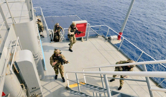 美国对华策略无牌可打，狗急跳墙扣押中国油轮	，伊朗反将一军