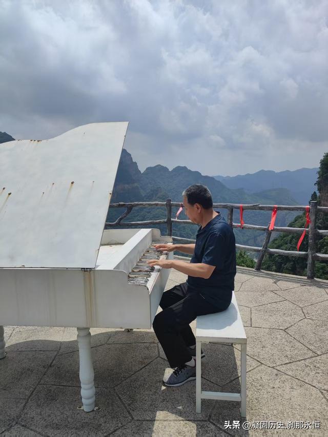 夏游河北兴隆青松岭水镇和兴隆山