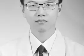 玉环骨科医生陈喆凌晨去世，年仅35岁，死因曝光，网友晒自己诊单图片