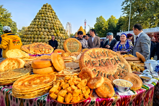 签证零压力！2026年自驾中亚，32天连穿五个斯坦国，一路惊喜连连