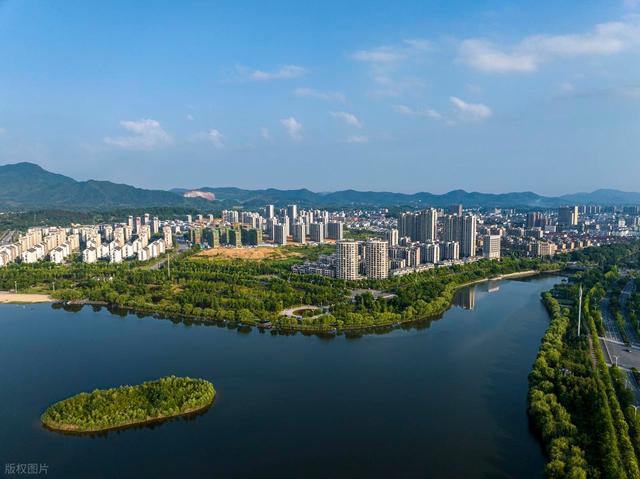 安徽适合宜居的城市，不是黄山也不是合肥，反而是这座四线城市